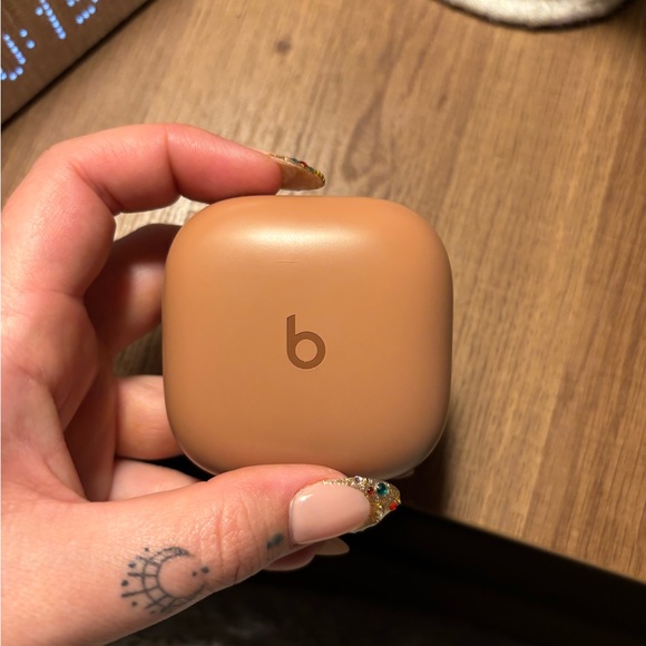 Kim Kardashian Beats Fit Pro Earbuds - Picture 2 of 12